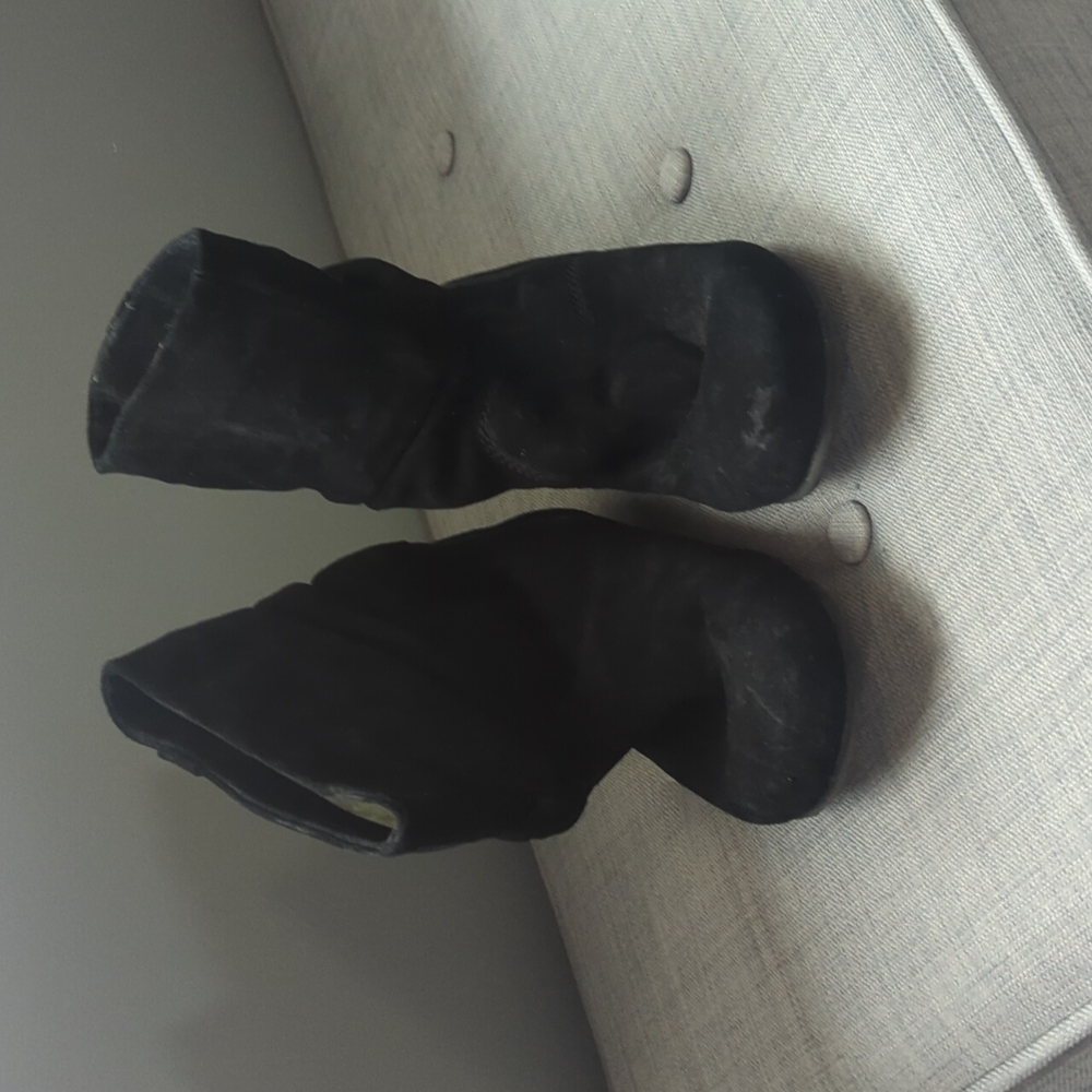 EMU Black Suede Boots Kimba Size 8